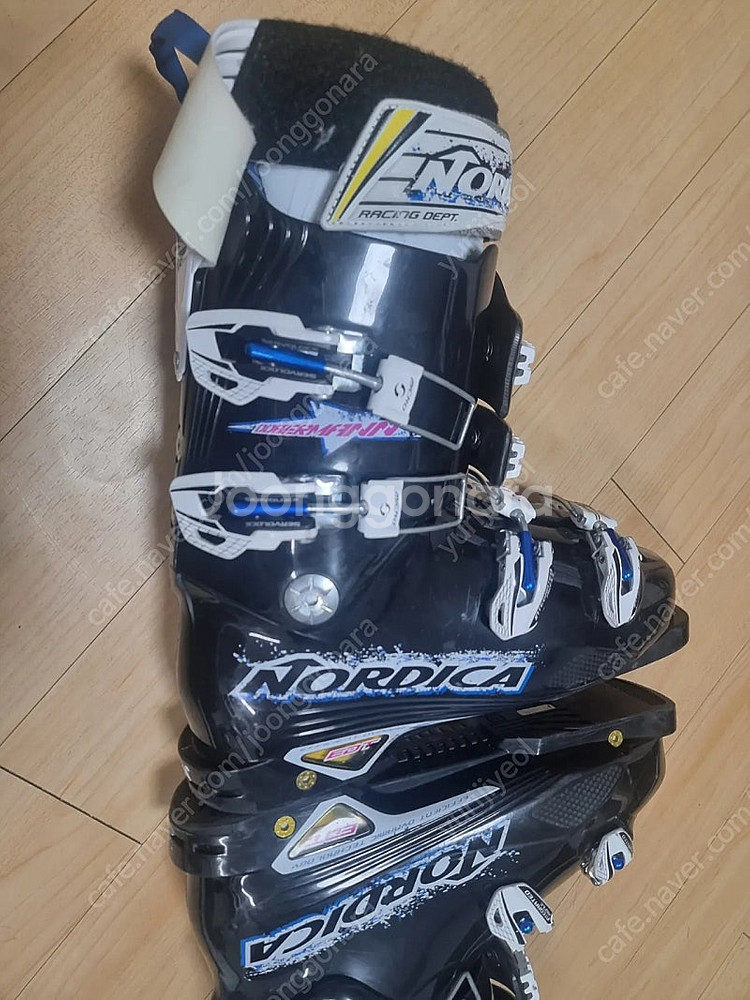 키큰분.아토믹 블루스터 167cm 회전스키.소프트..바인딩.스키부츠275ㅡ280ㅡ285있음.직거래신어볼수있음--3